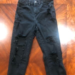 American Eagle high waisted ripped jeans size 2‎ short- B6